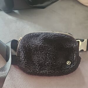 Lululemon Black Fleece Belt Bag